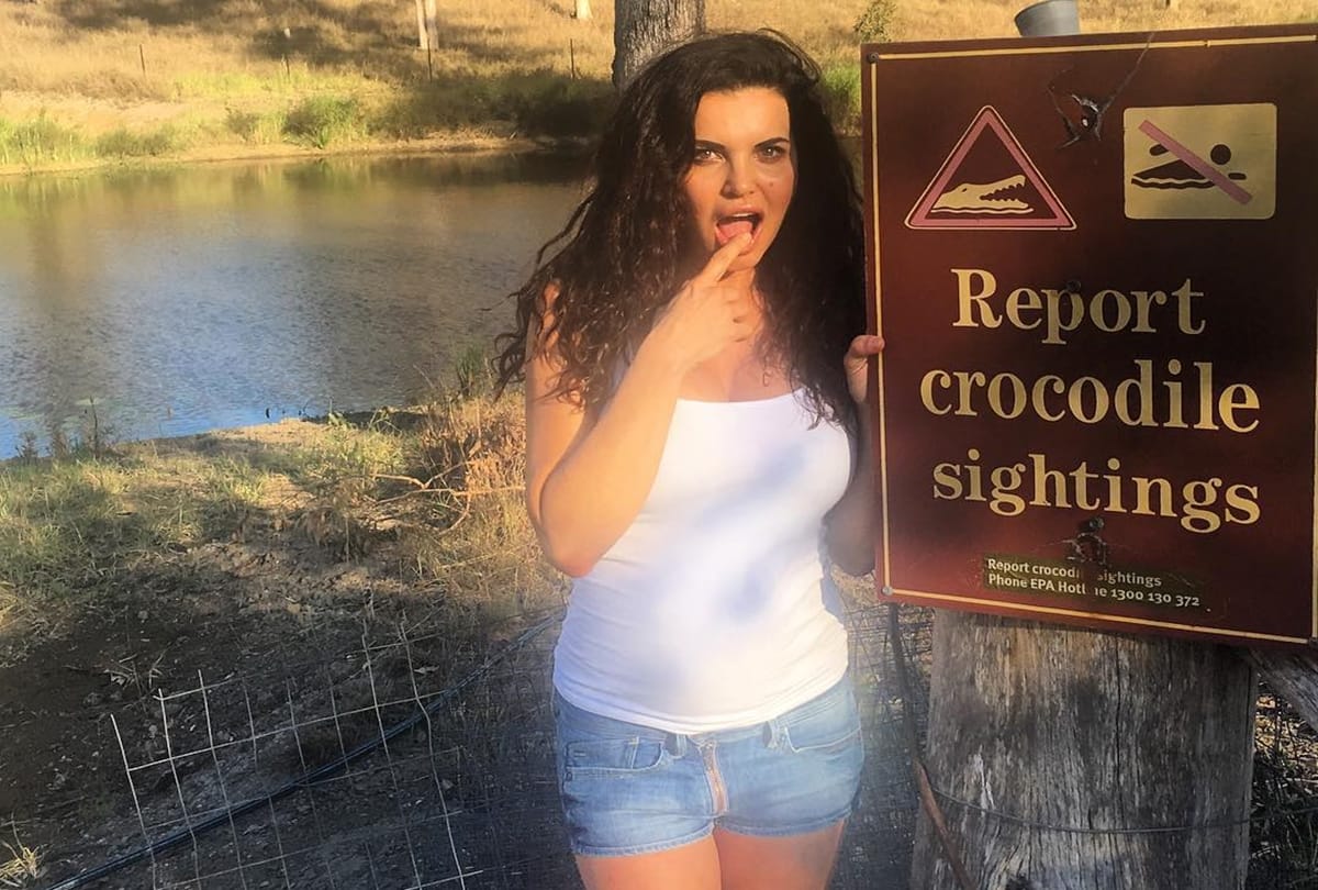 Australian reality TV star Suzi Taylor invited man from Tinder assaults him and demands money