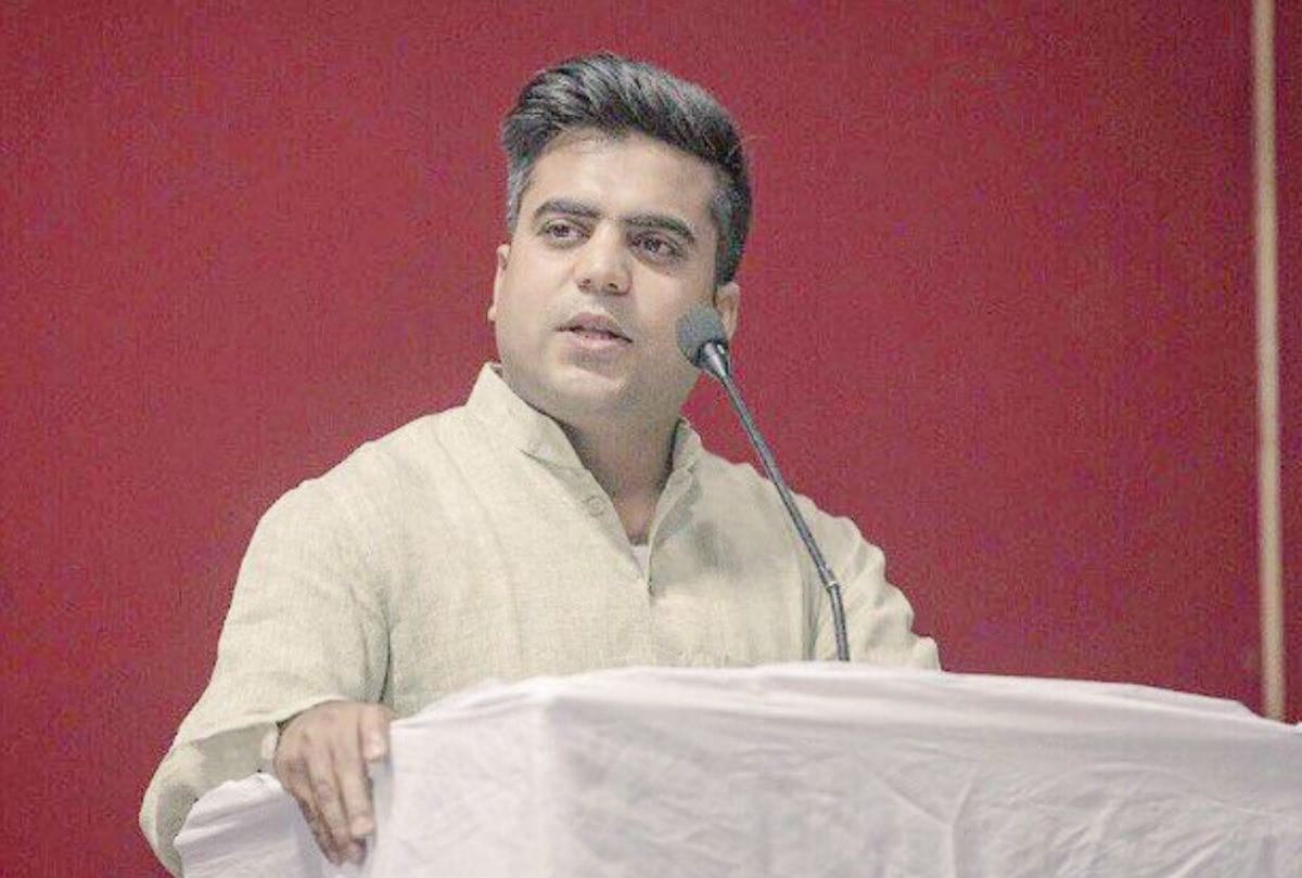 mulayam singh yadav's grandson tejpratap singh slams bjp government
