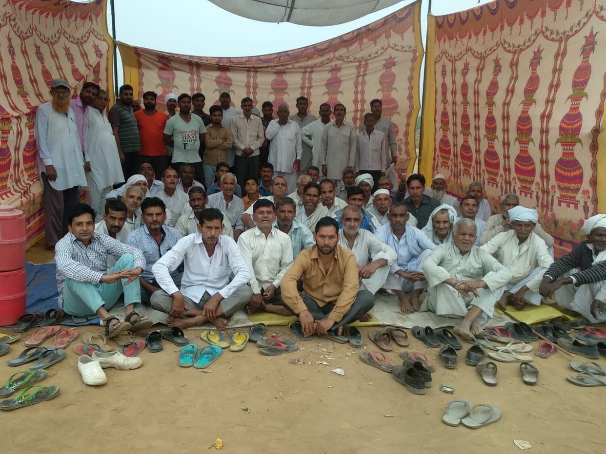 The workers of Bhakiyu Tomar stopped the work of the railway