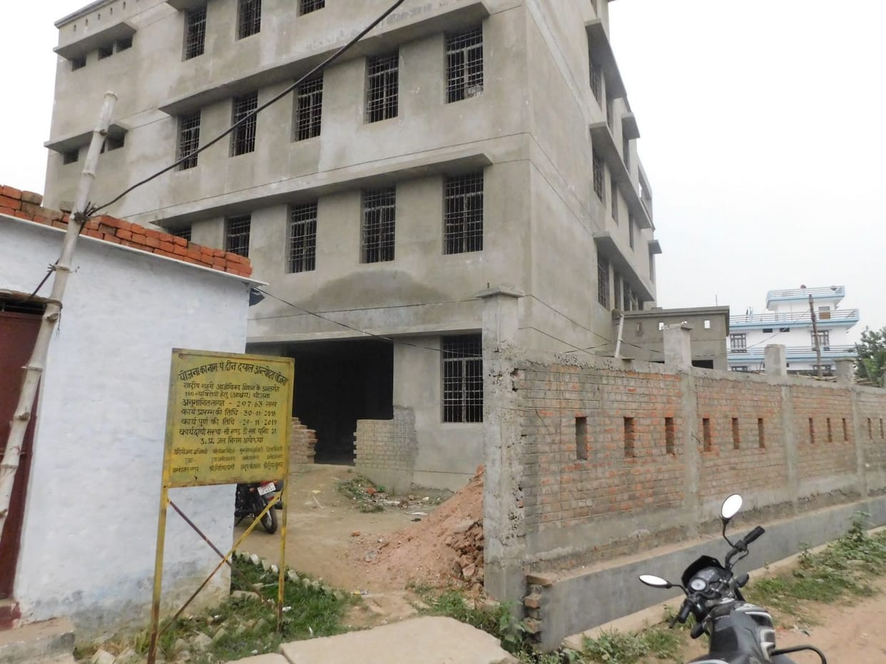 shalter house made by 3 cr. rupee