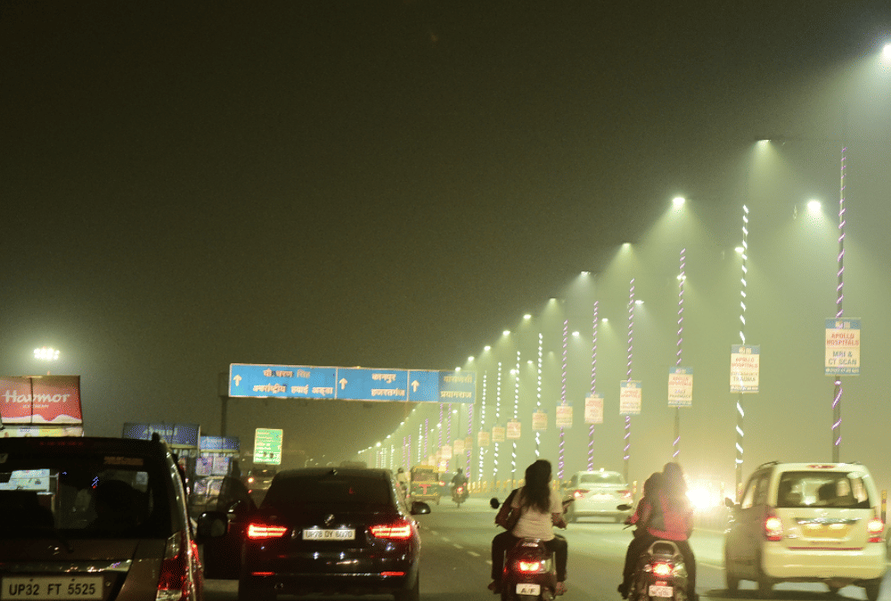 City's stifling air crosses the red mark