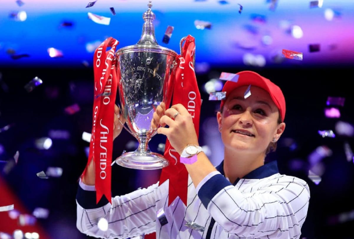 Timea Babos and Kristina Mladenovic win WTA Finals doubles title