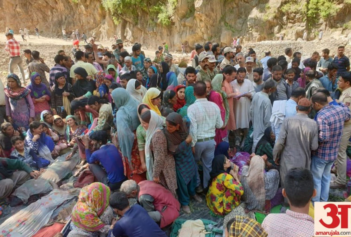 jammu kashmir kishtwar mini bus accident, investigation limited in files only