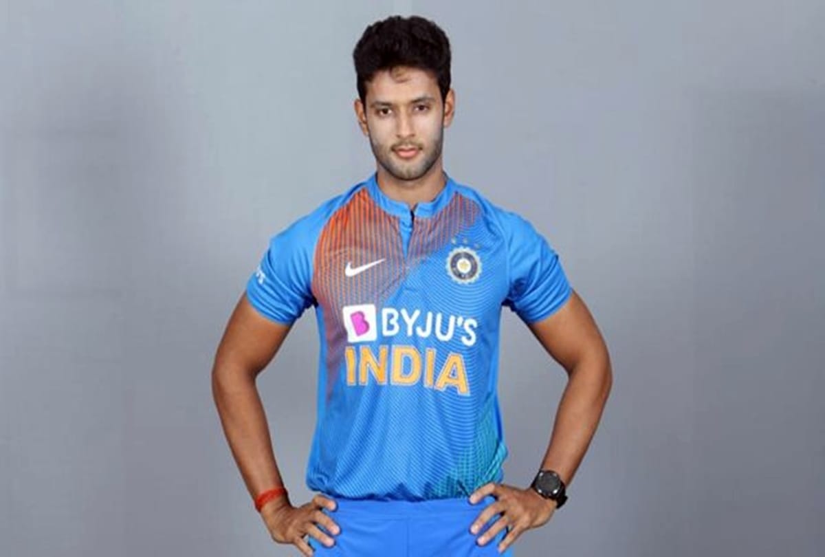 new zealand vs india 2020 math shivam dube give 34 runs in one over bhadohi