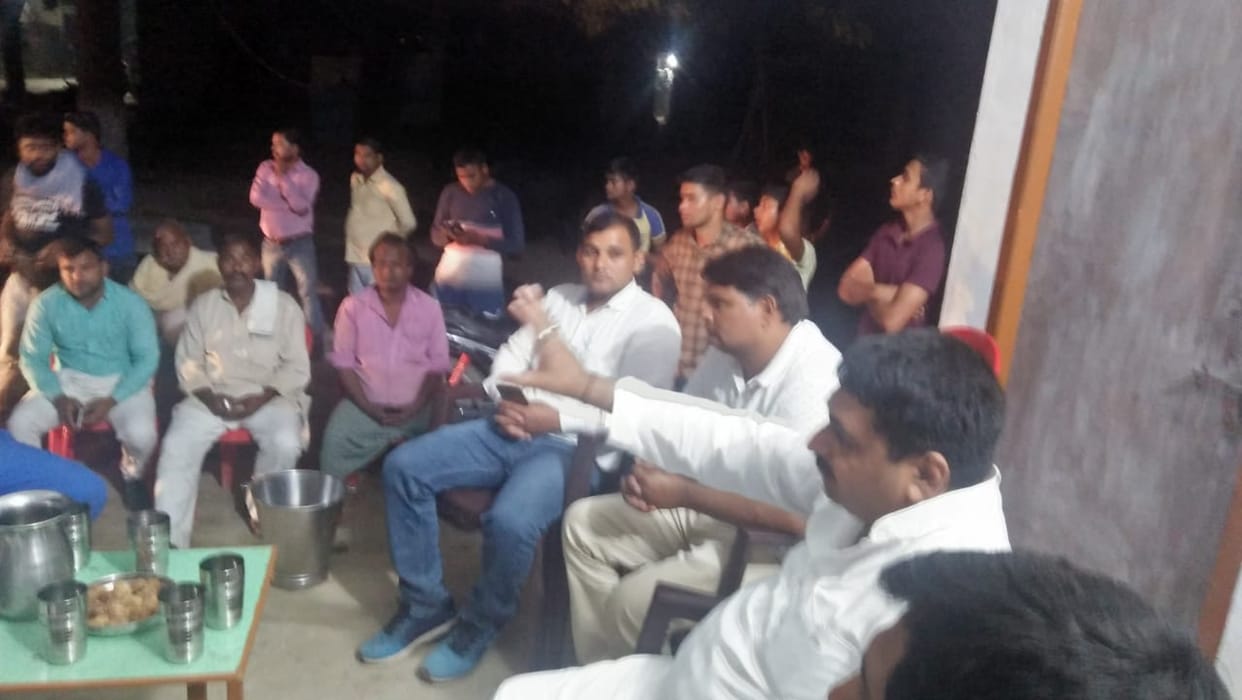 Akhilesh will meet Kamleshs family