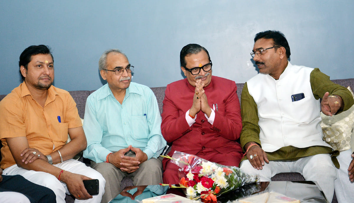 No effect of recession, little sluggishness in business: Vineet Sharda