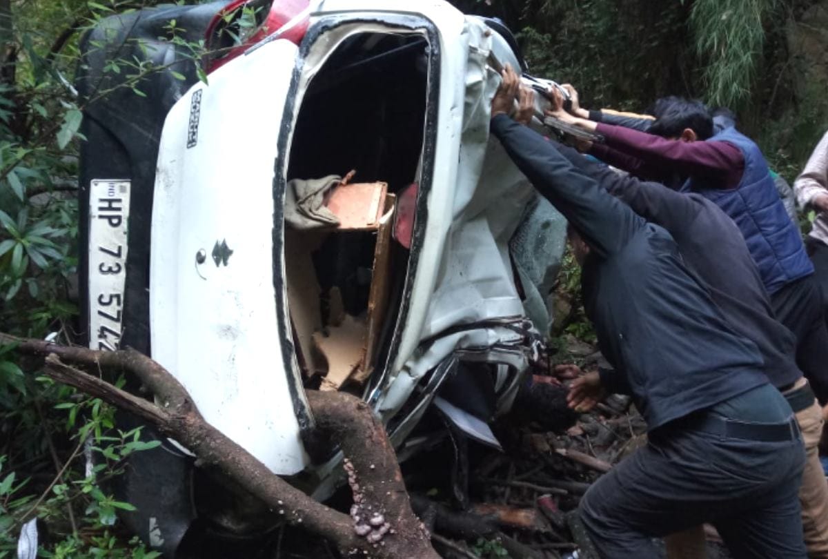 one killed in car accident at chamba tissa.