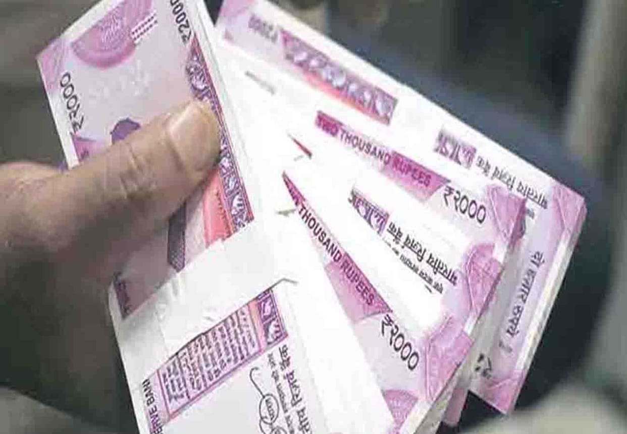 five lakhs fraud in the name of Hajj pilgrimage in kanpur