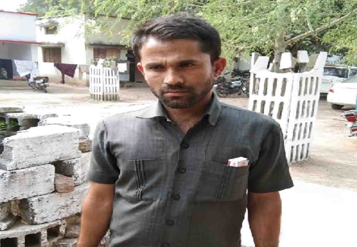 Police caught a prize of 50 thousand punk in jalaun
