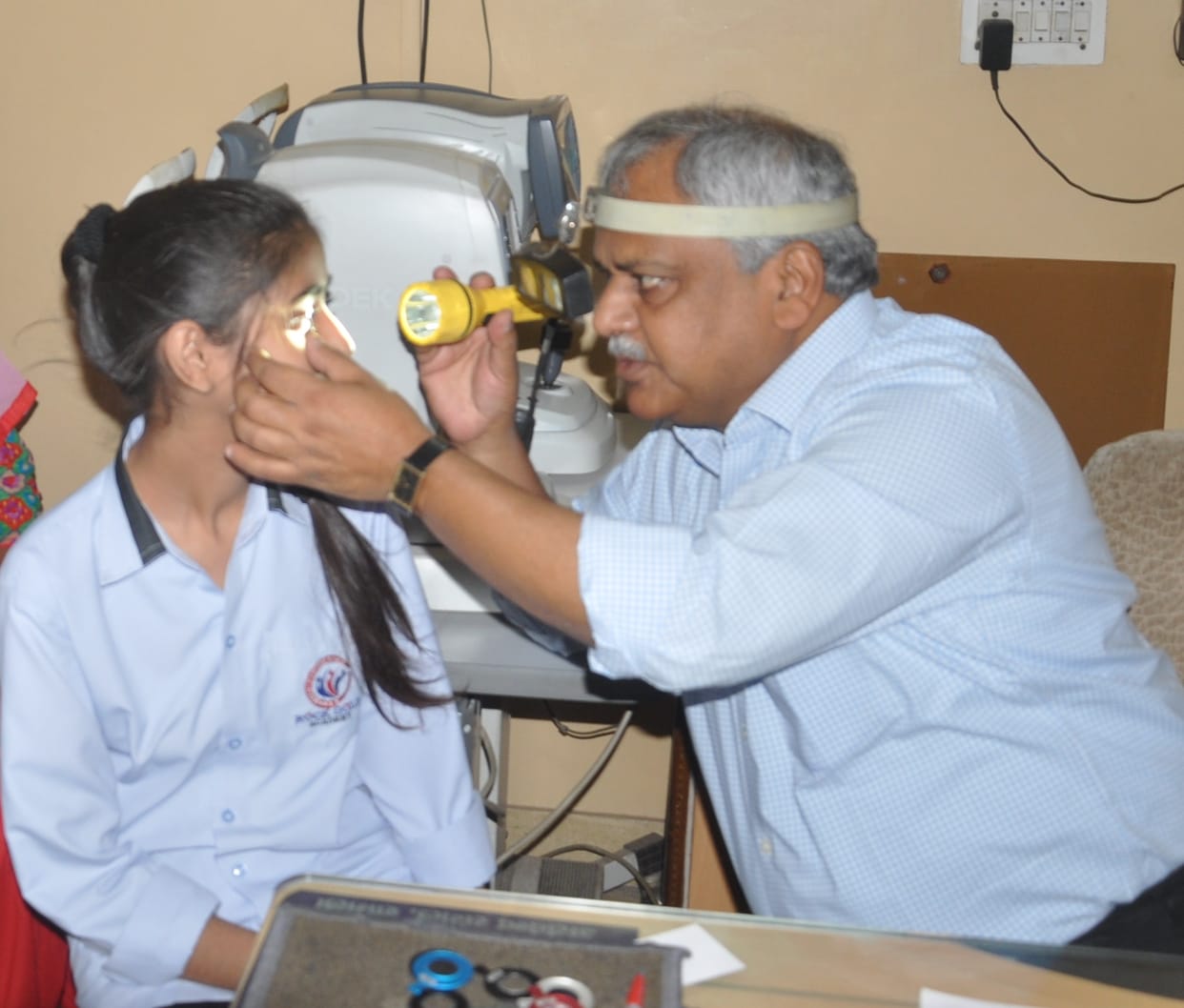 Protect your eyes from smog