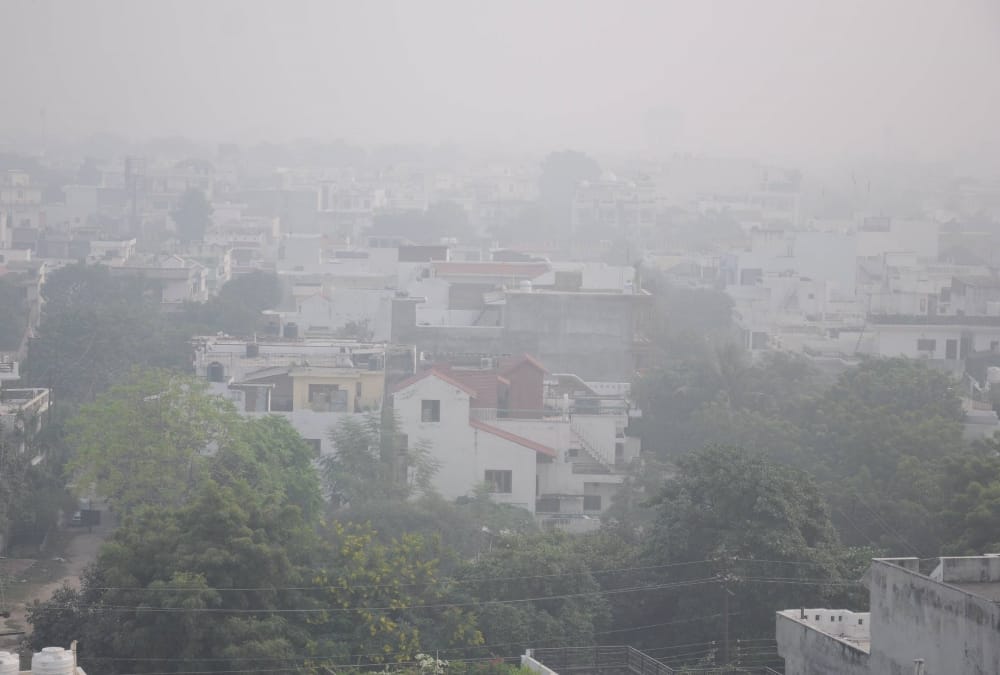 AQI of Lucknow becomes highest till now.