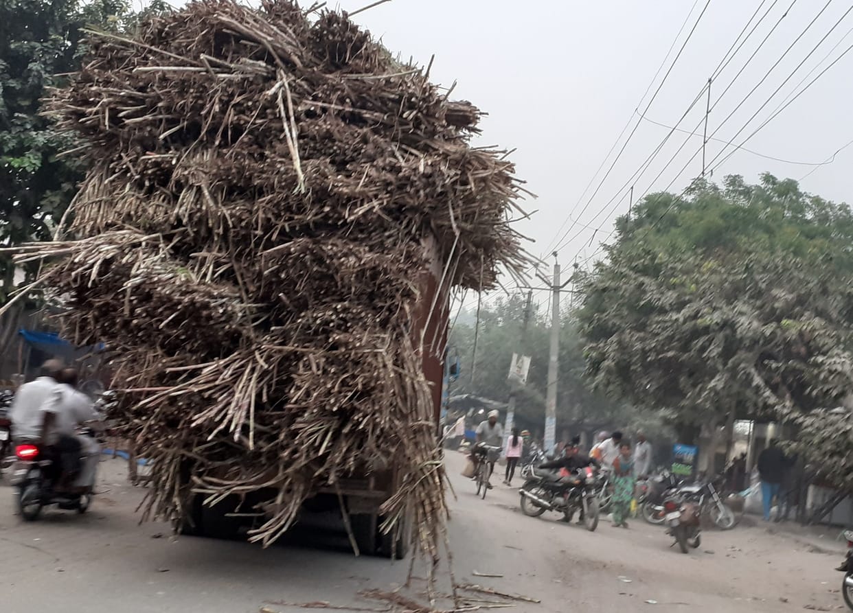 the overloaded truck  destroied the hight tension line