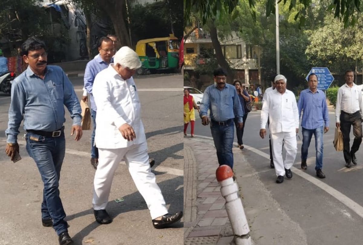 odd even scheme 2019 CM kejriwal pools car with ministers manish sisodia opts cycle