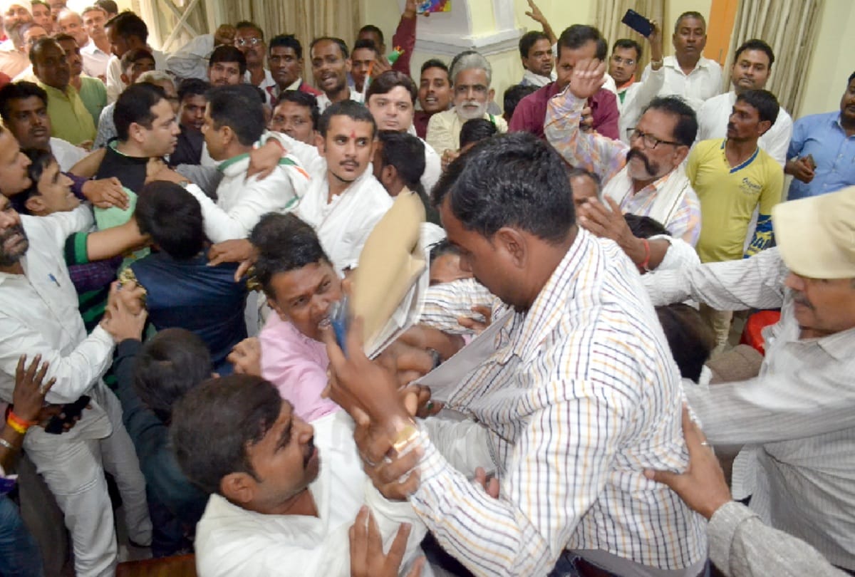 clash between Congress workers in lakhimpur kheri over new district president