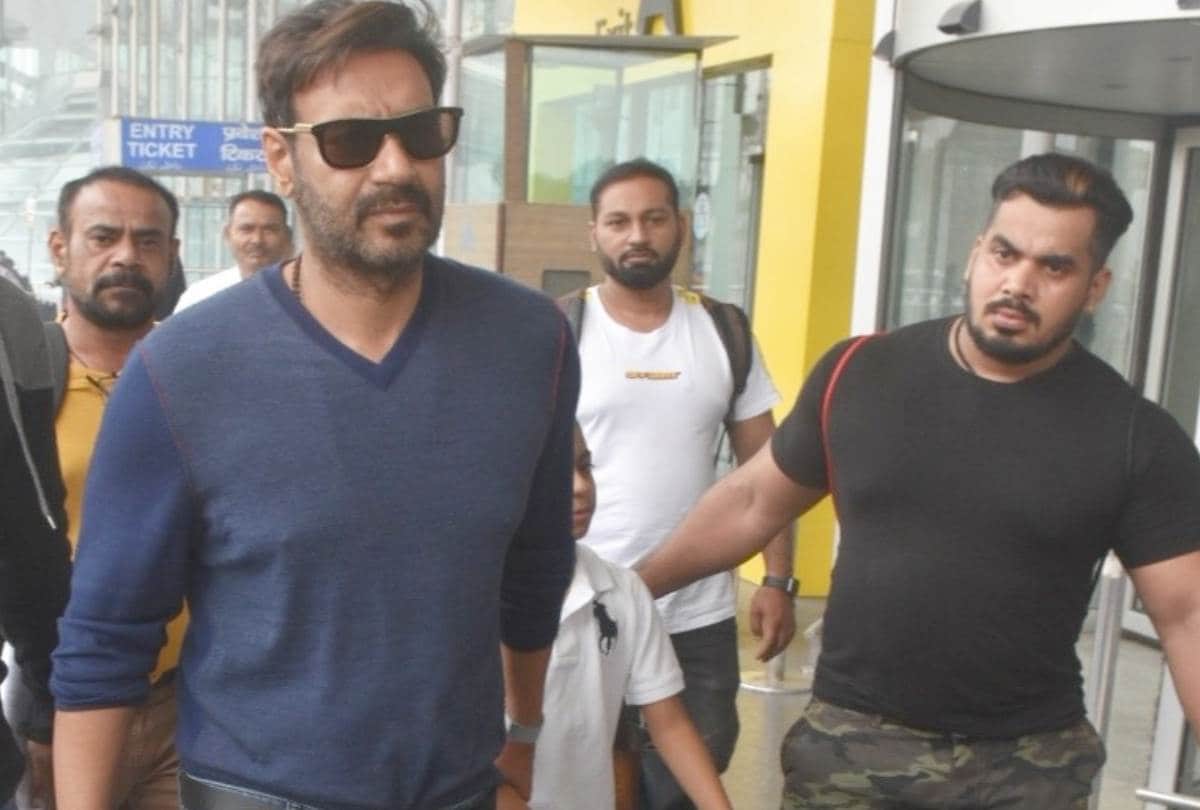 film actor ajay devgan reached lucknow for shooting