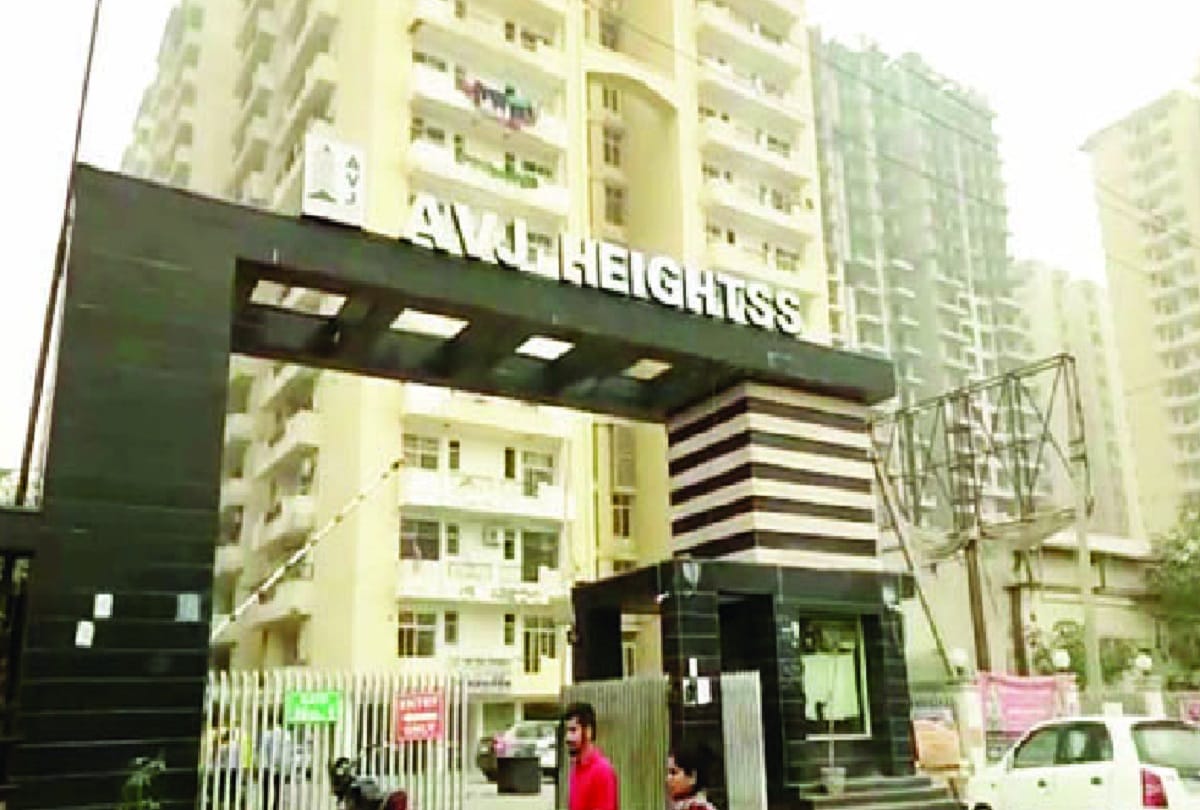 woman killed by roller in avj heights society 