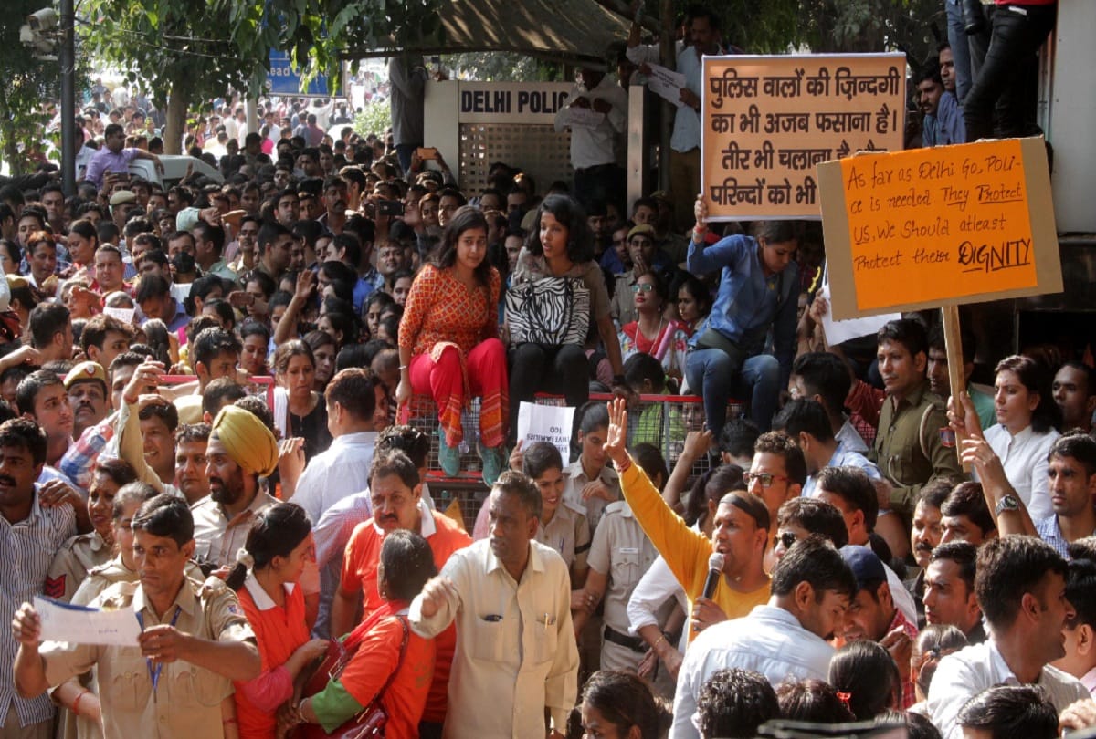 delhi police protest at headquarters and demand for justice