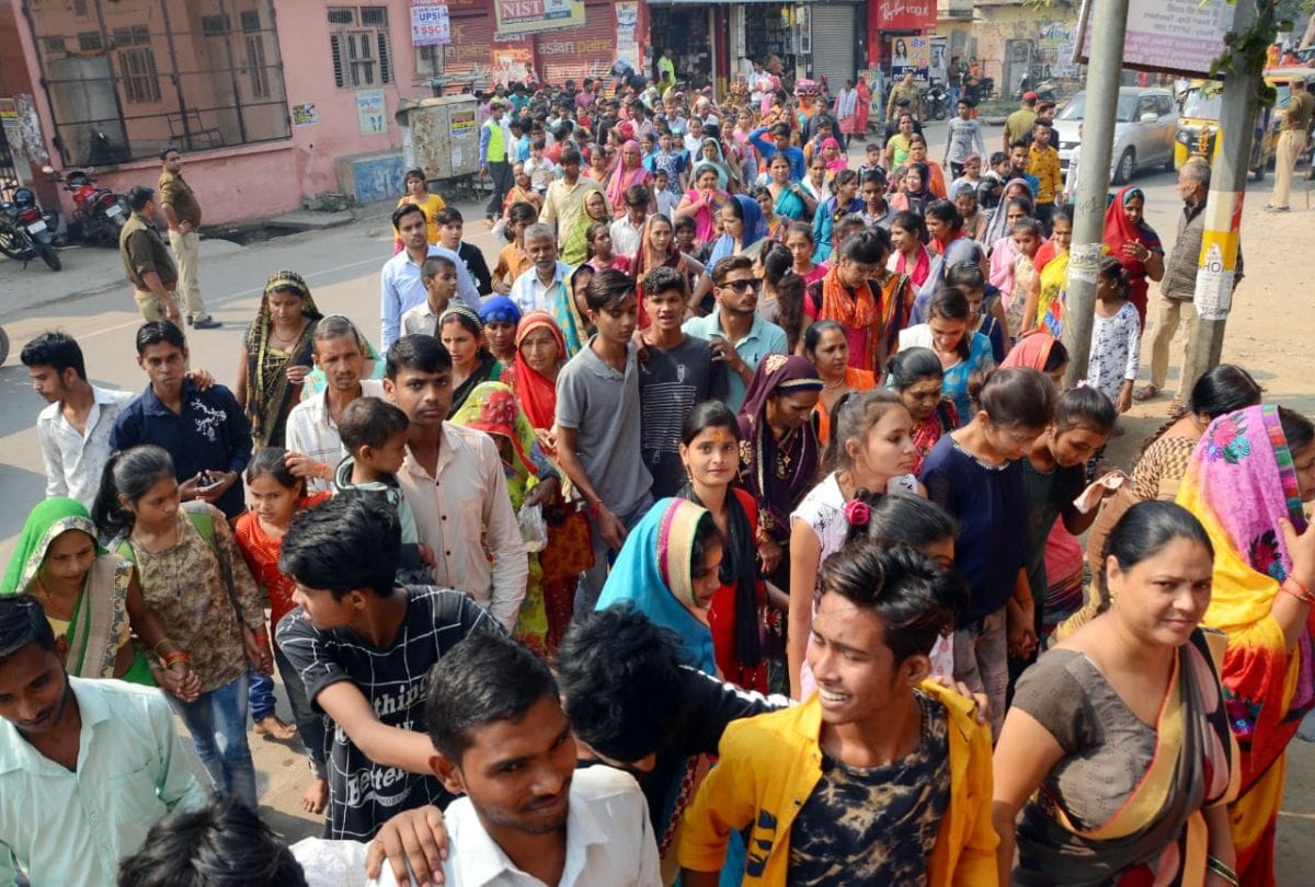 huge crowd of devotees gathered for mathura parikrama on akshay navami