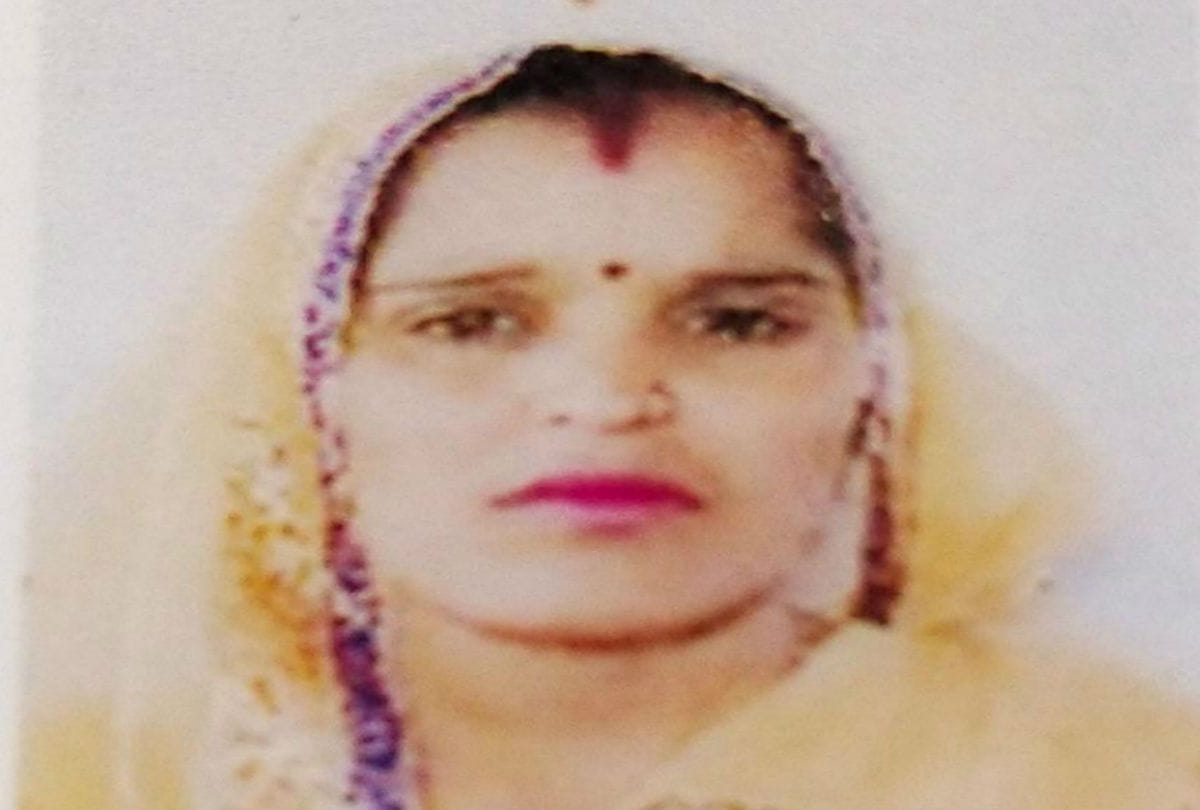 woman dies due to wrong treatment in private hospital in agra