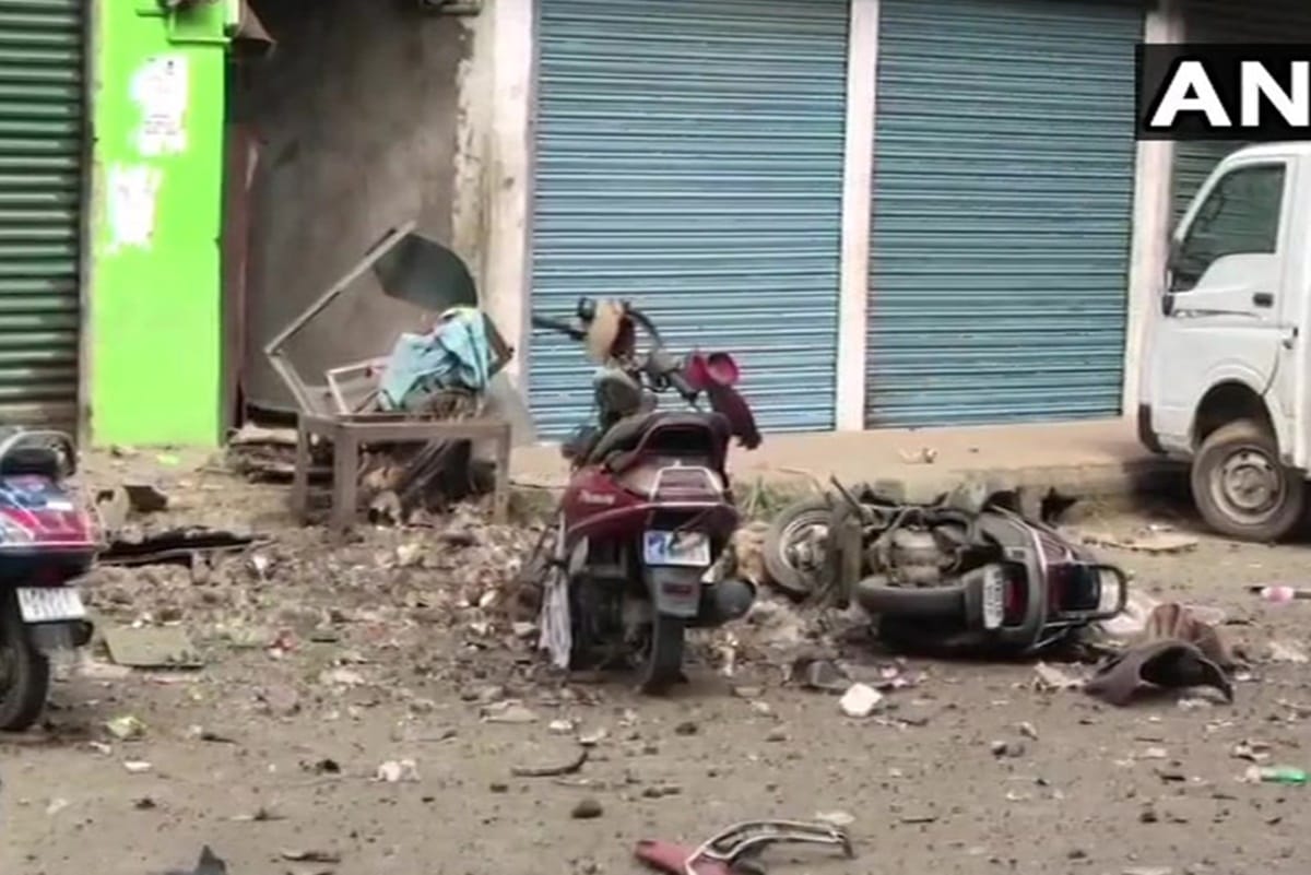 Manipur policemen and civilian injured in an IED blast at Thangal Bazar in Imphal