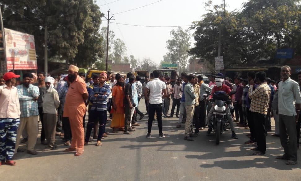 farmer protest due to stopage on combine