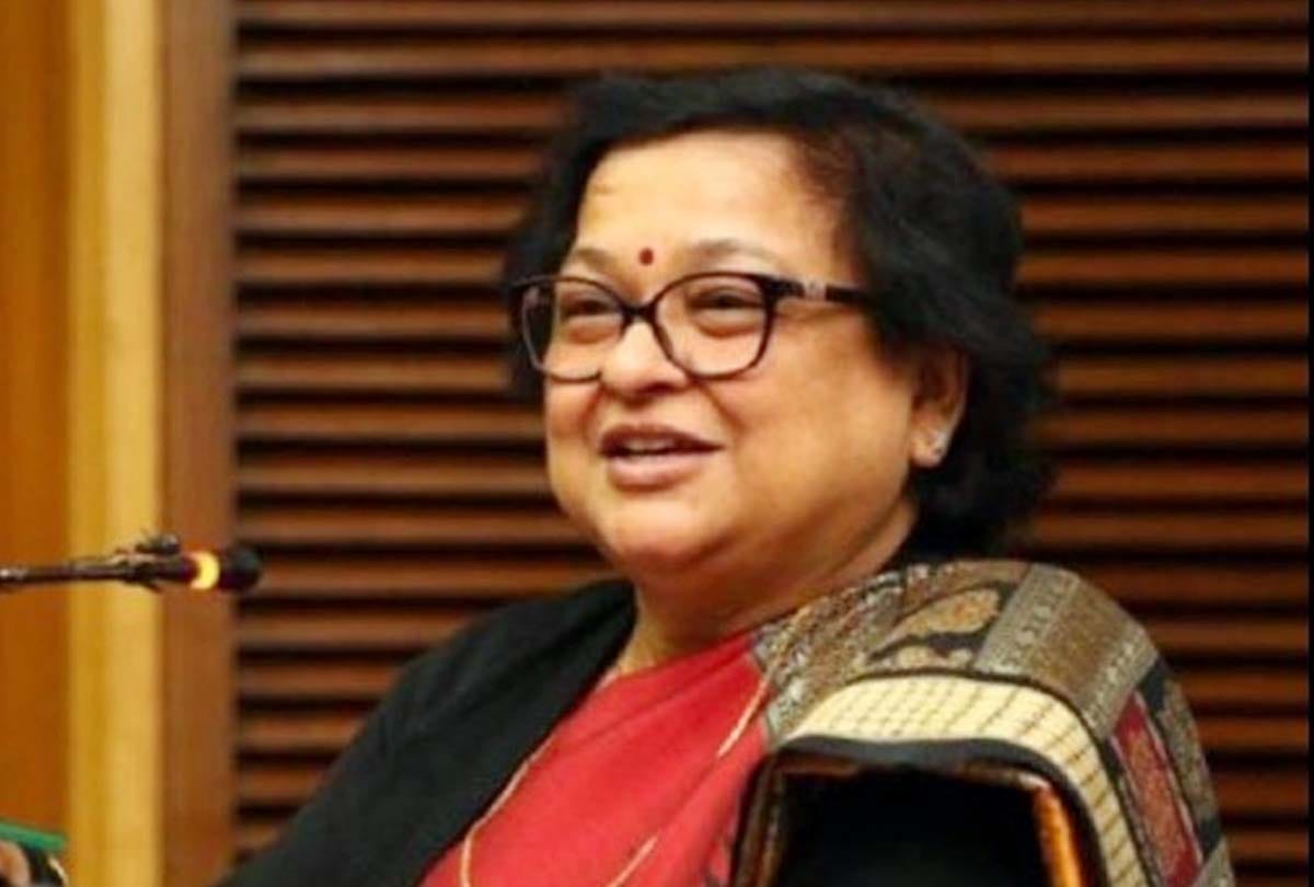 Chief Justice of Jammu reaches Jammu for six months, meets officials