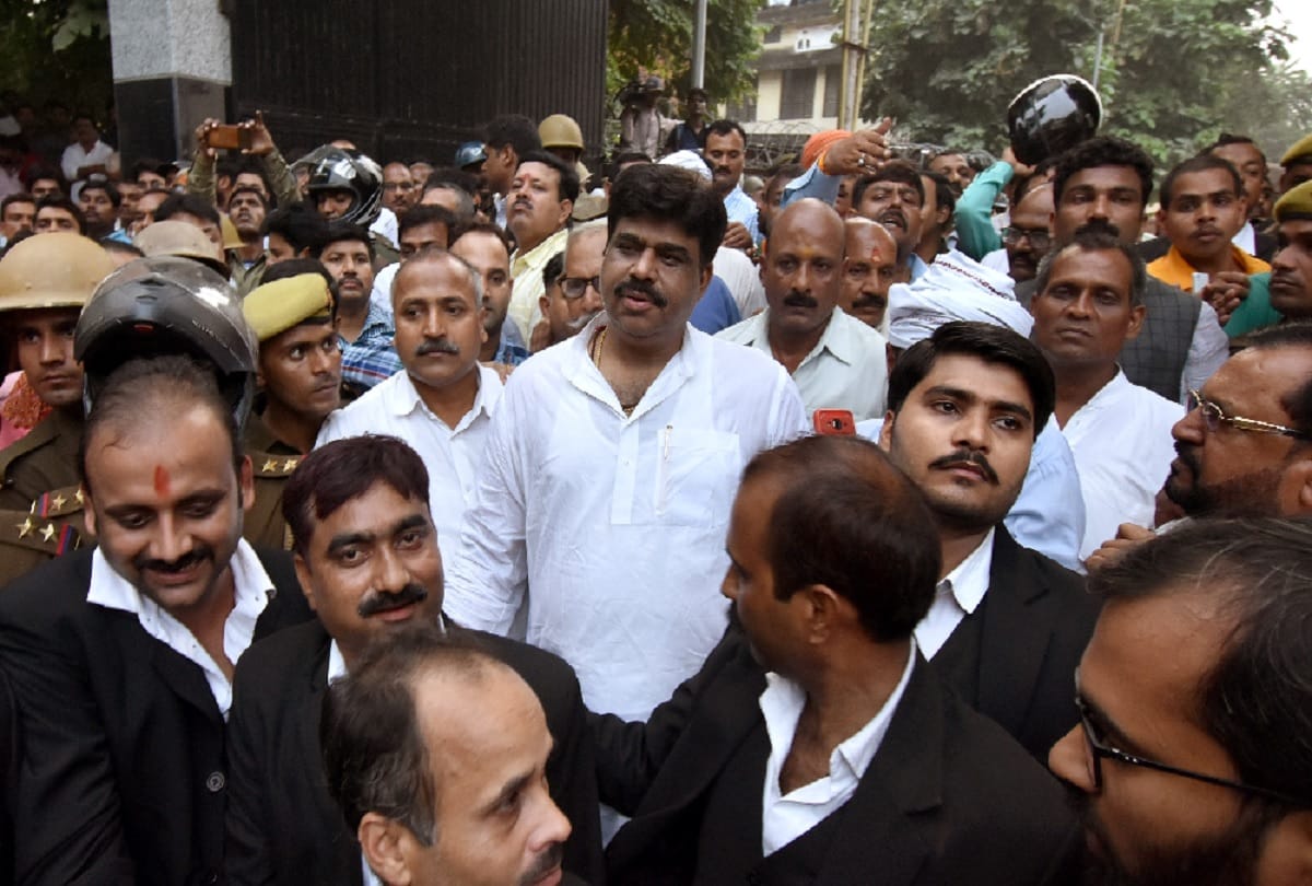 Jawahar Yadav Murder Case During sentencing Karwaria brothers looked normal