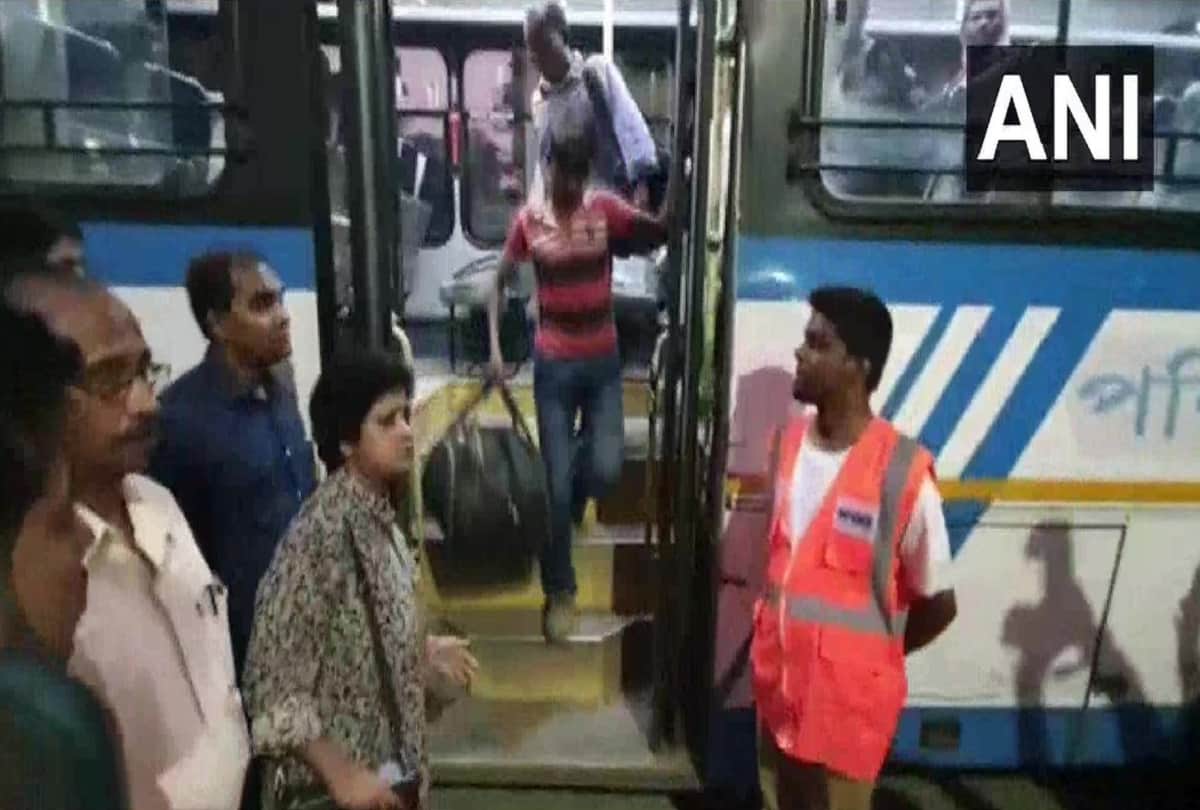 West Bengal 138 labourers return from Jammu Kashmir to kolkata, see photos