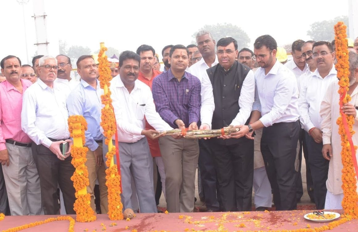 DM inaugrates sugar mills crushing session