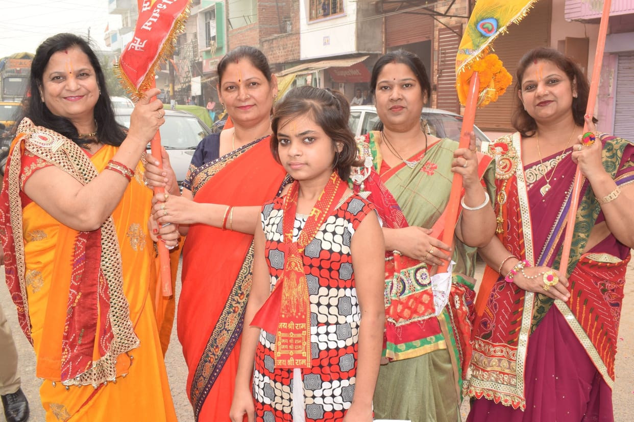 joyeous moment in khatu shyam yatra, people enjoyed
