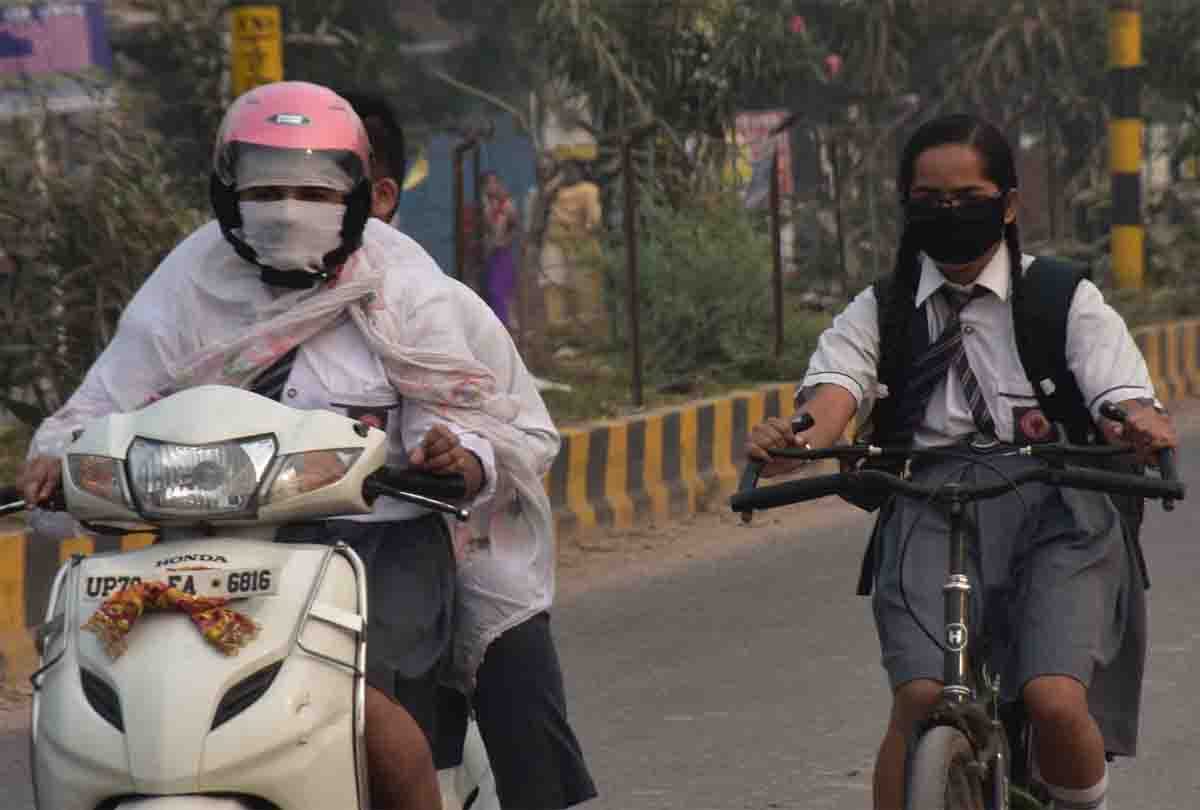 open air dissolved Poison in your breath, risk of infection increases with every moment