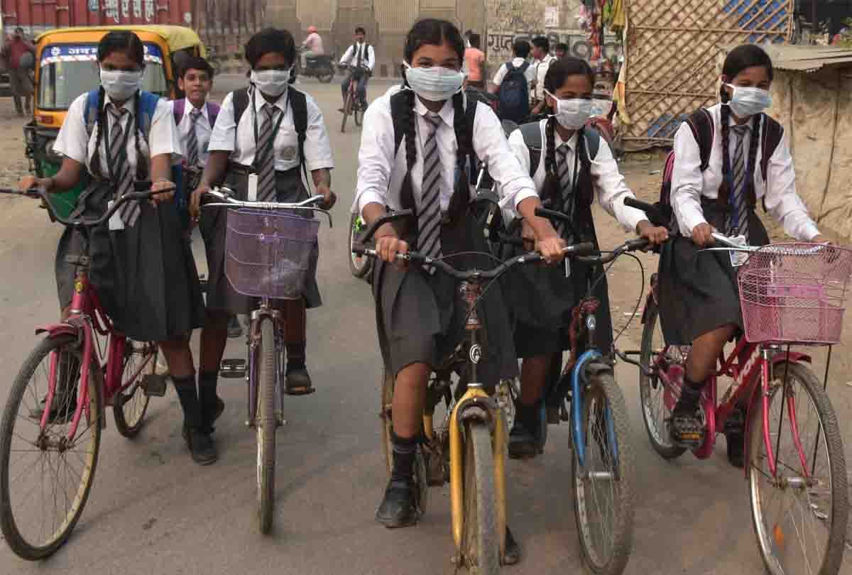 open air dissolved Poison in your breath, risk of infection increases with every moment