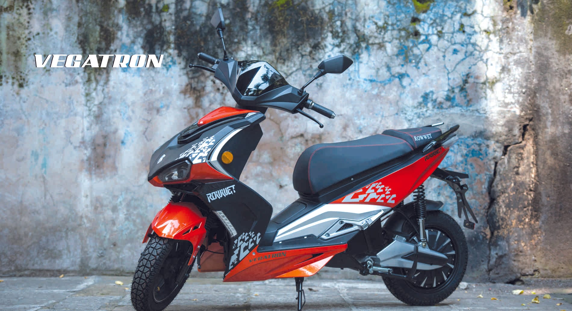 Revolt RV 400 rival Rowwet mobile launch Tron electric bike in India with 12 mins fast charging