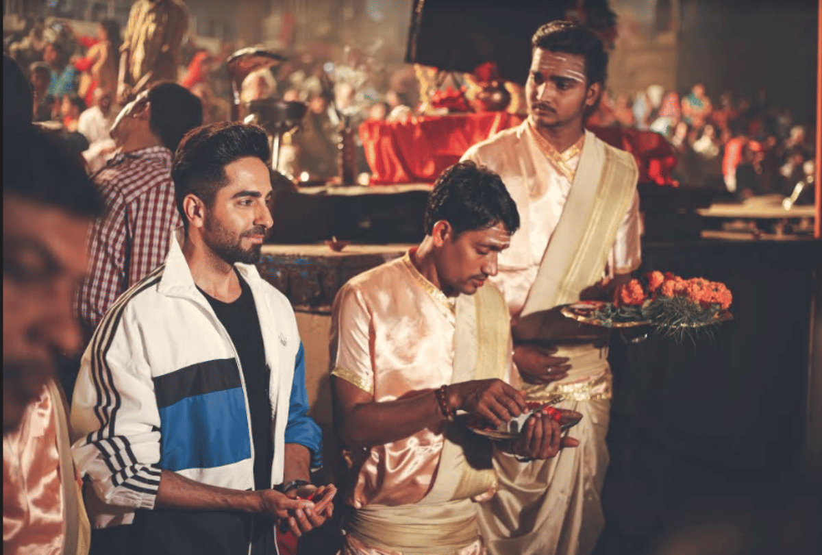 ayushmann khurrana perform ganga aarti in varanasi before his film bala release