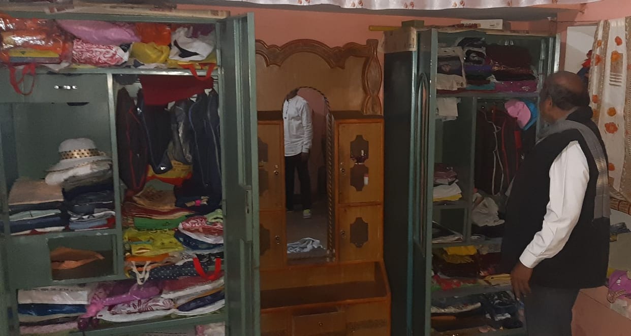 35 lakh theft at fruit merchant's house