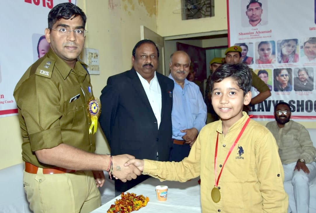 Medal awarded to shooters