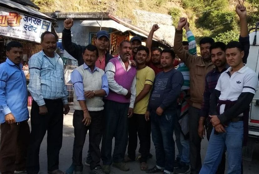 taxi drivers protested in bageshwar