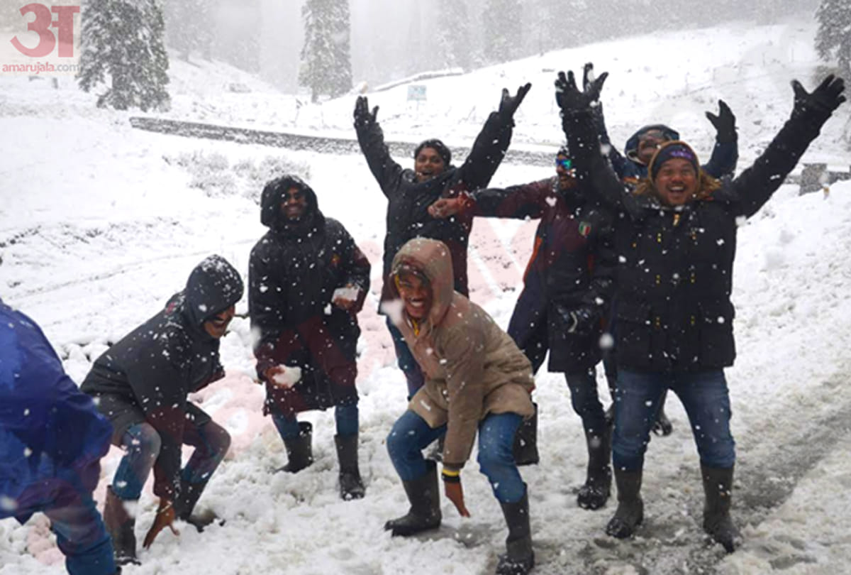 first heavy snowfall in kashmir gulmarg, latest photos of snowfall kashmir 2019