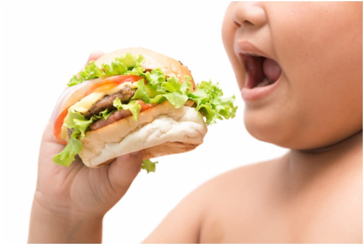 parents spoil children with fast food and unhealthy drinks, study finds