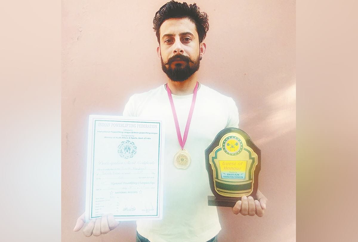 Indian Power Lifting Federation Bunty won gold for Himachal in power lifting competition