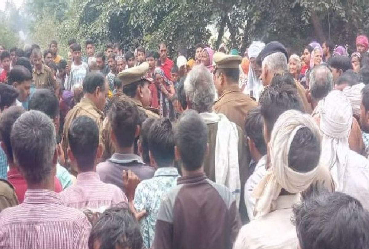 Highschool Student dies in Road Accident Etah News