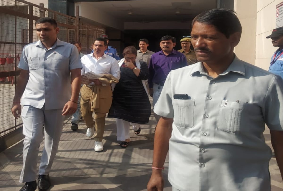 Robert Vadra again reached metro hospital In noida