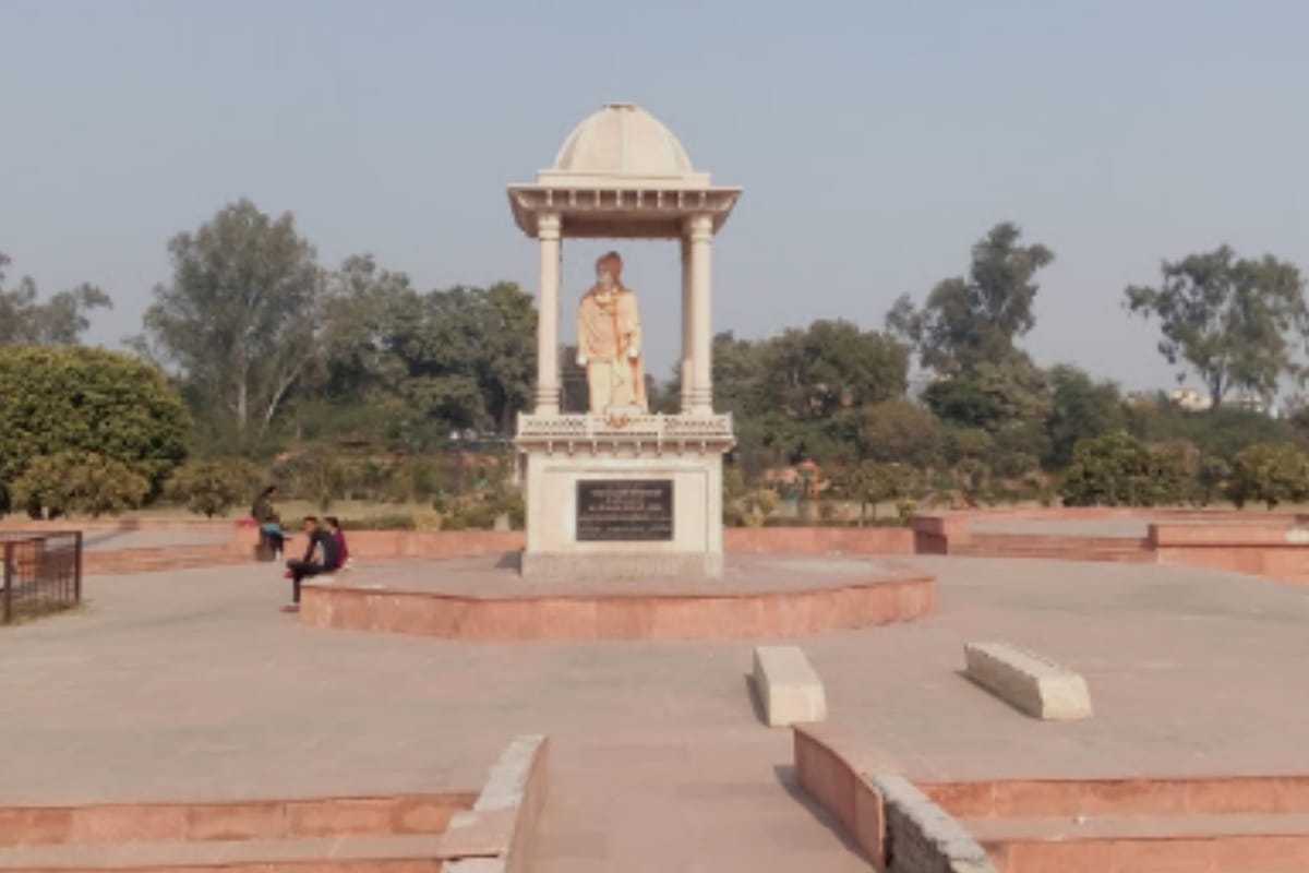 UP tourism: surajkund where Mahadani karna donated his kavach and kundal
