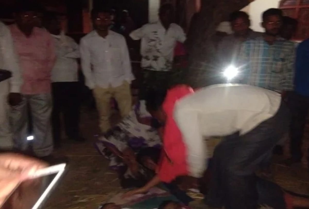 Pratapgarh: A woman jumped into a well, including three children, two died in domestic strife