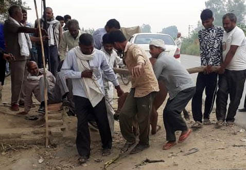 Anna goes out to catch cattle after DM's rebuke