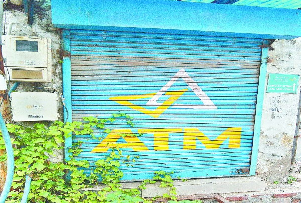 more than one hundred ATM closed in agra after Notebandi