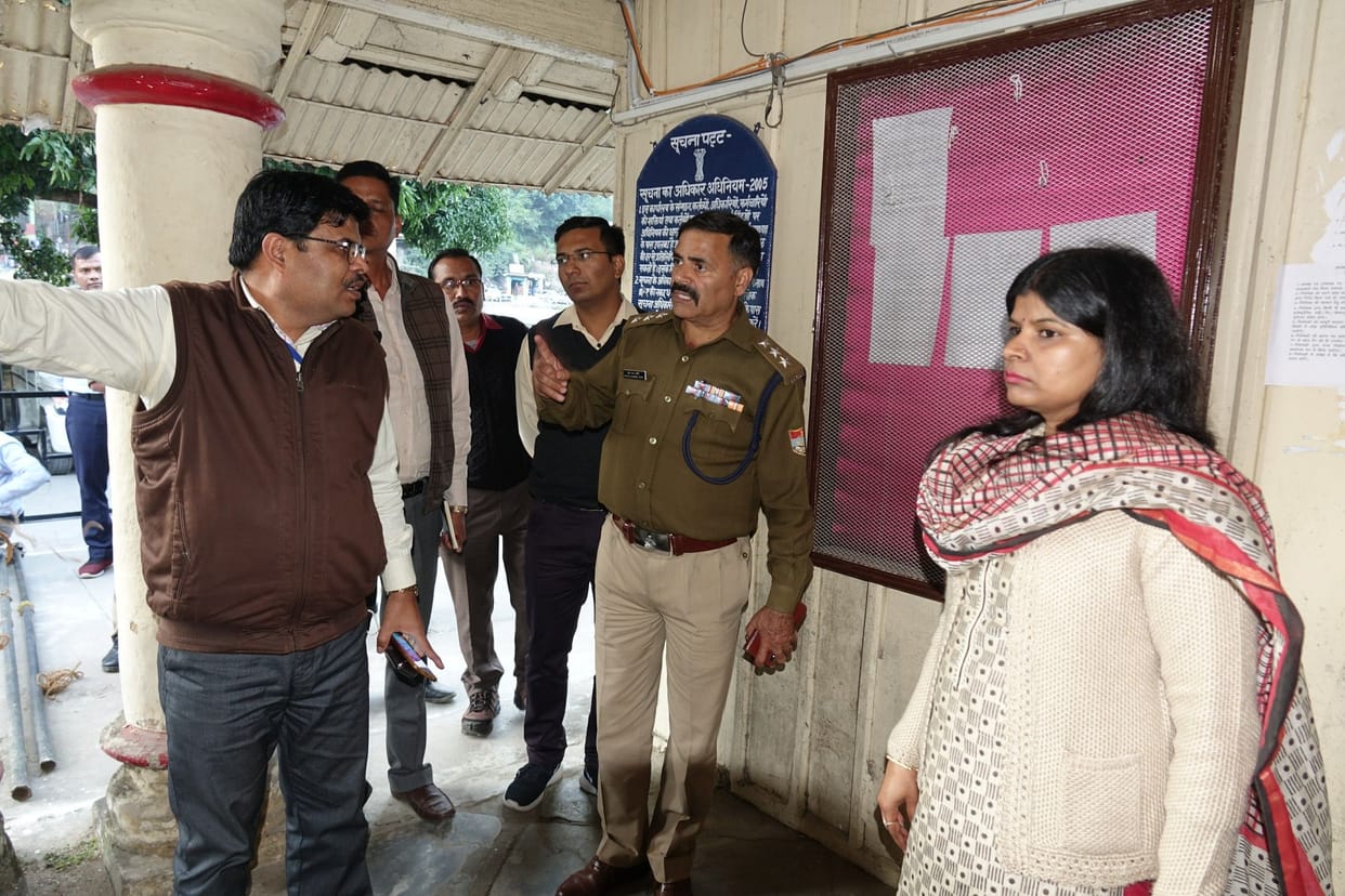 DM reviewed preparations in Bageshwar