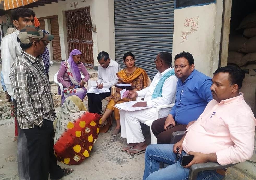 Indian government team surveyed quota shops in Hathras, created panic