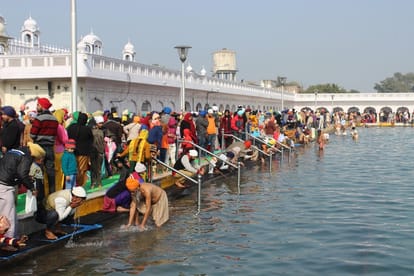 guru nanak jayanti 2019: how and why was the started gurudwara langar