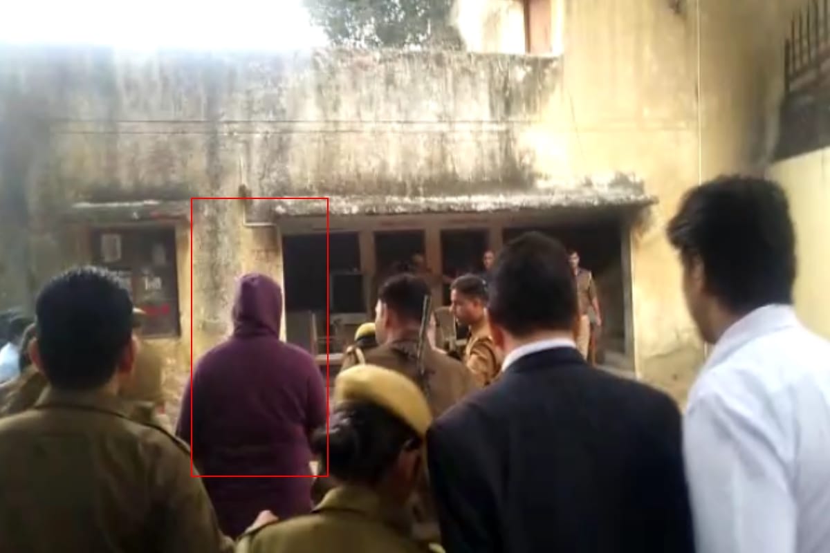 Inspector Laxmi Singh Chauhan surrendered in court but said send me to jail